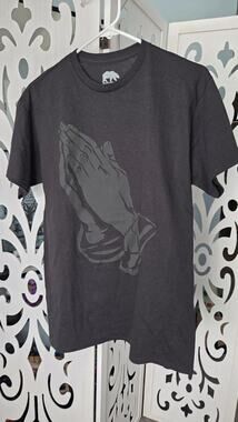 Ring of Fire Praying Hands Tee Medium Black Graphic Shirt Streetwear nwot